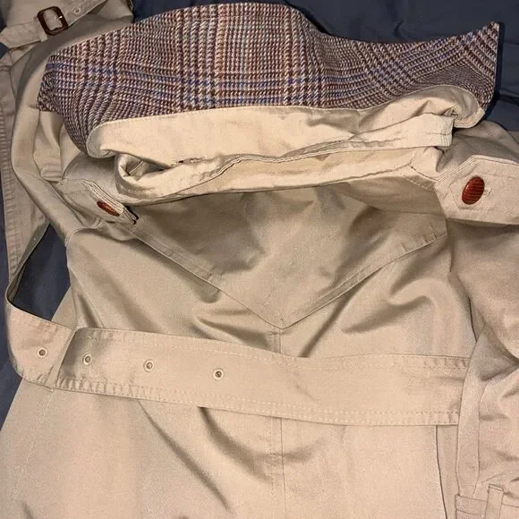 Vintage Union Made Misty Harbor Petite 4 Trench Coat Tan Plaid Lined Belted - Picture 6 of 16